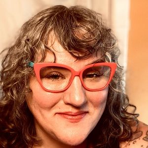 Meet your Posher, Sandy